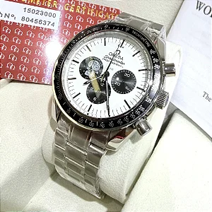 Relógio Omega Speedmaster Silver Snoopy Award Anniversary Edition