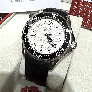 Relógio Omega Seamaster Diver 300M Professional Black Dial