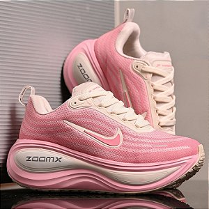 Tênis Nike Vomero ZoomX Feminino