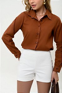 Short feminino branco básico