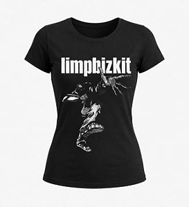 Baby look da banda Limp Bizkit com arte inspirada no álbum Significant Other