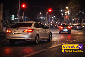 208 - Avançar o sinal vermelho do semáforo ou o de parada obrigatória