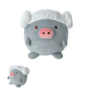PORQUINHO COM TOUCA DE PELÚCIA (23CM)