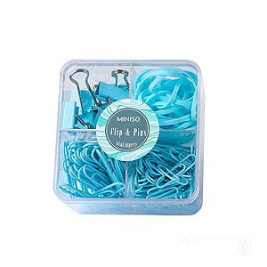 CONJUNTO MATERIAL PARA ESCRITÓRIO AZUL (CLIPS,ELÁSTICO,PRENDEDOR)