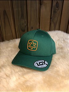 BONE VERDE LOGO VERDE/LARANJA TUFF QUADRADO FECHADO
