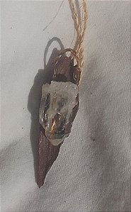 Pingente, punhal da guardiã