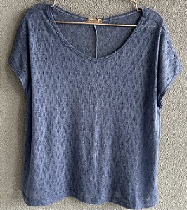 Blusa gola redonda tricot leve azul jeans