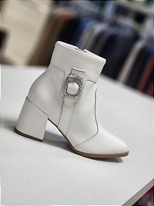 Bota Feminina Moleca salto