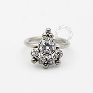TN289 Captive  Mandala CZ Titânio ASTM F136