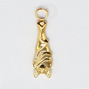 TN1110 Pingente Morcego Titânio PVD Gold