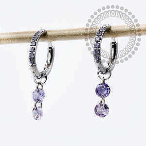 TN2306 Brincos Argola CZ Roxo Ping. 2 CZ Titânio ASTM F136