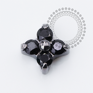 TN2452 Topo Micro Trevo CZ Black Push Pin Titânio ASTM F136
