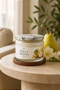 Vela Aromática Pera e Fressia 100G