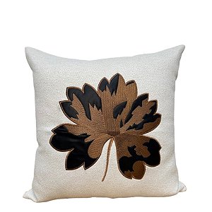 Almofada Bordada em Linho 52x52 - Folhas de Outono