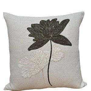 Almofada Bordada em Linho 52x52 - Lótus Botânico Verde e Cru