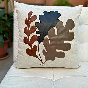 Almofada Bordada em Linho 52x52 - Tri-Folhas Marrom/Marinho/Terra