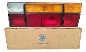 Lanterna Traseira Gol 87 / Arteb Original Logo Vw Audi Direito/passageiro Tricolor