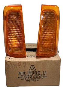 Par Pisca Seta Monza 88 / 90 Original Arteb Hella Logo Gm Âmbar