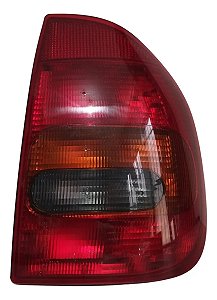 Lanterna Traseira Corsa Sedan 94 / 99 Original Arteb Ipv Direito/passageiro Original