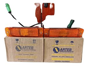 Par Lanterna Pisca Seta Vw Santana Gls 87/90 Arteb Original
