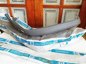 Moldura Spoiler Monza Lado Direito Cinza Original 52281284 Cinza