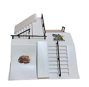Pista de Skate Radical Cor Branco com Skate de Dedo - Lua de Cristal