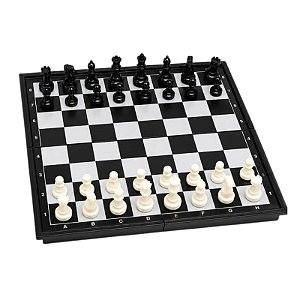Xadrez de Mesa Portátil
