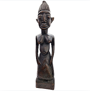 Escultura Africana Iyami em Madeira Entalhada – 37cm