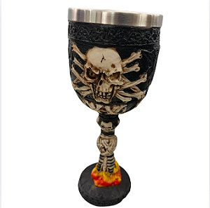 Taça Caveira em Resina com Interior Metálico