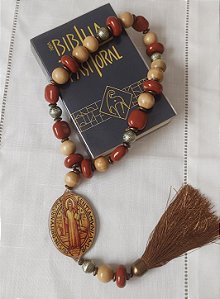 Colar de Mesa São Bento em Madeira Decorativo