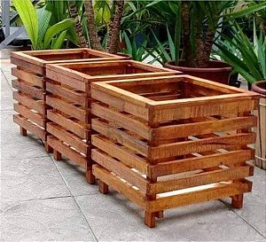 Cachepot ripado verniz uv