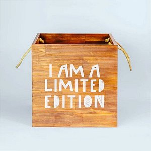 Caixote pinus 40x40x40 cm e puxador de sisal