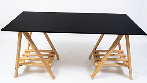 Mesa em pinus com Cavalete