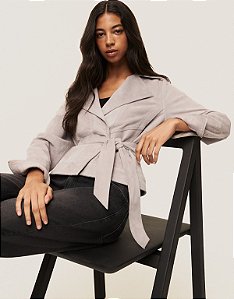 JAQUETA COM FAIXA CHAMOIS