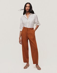 CALÇA BAGGY PESPONTOS CONTRASTANTES