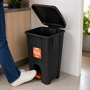 Lixeira Com Pedal 30L Retangular Preta Reforçada Multiuso Antares