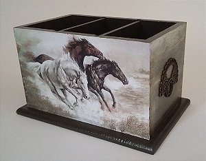 Porta Controle Cavalos - 3 divisões - sob encomenda