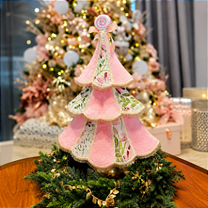 Árvore de Natal decorativa em tecido bordada 65 cm