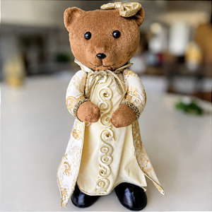Ursa Decorativa em Tecido Bordado 60 cm