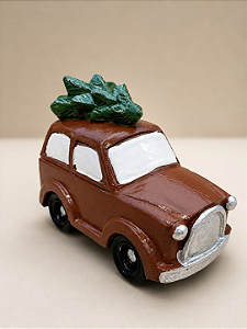Mini Carrinho Natalino em Resina com Árvore – 6 x 5 cm