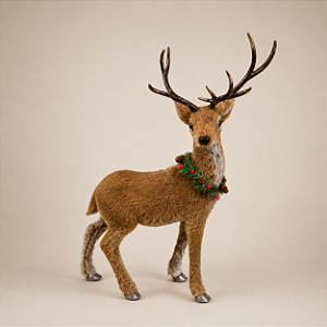Rena Decorativa Realista em Pé com Guirlanda Verde e Pinhas – Pelagem Peluciada – 56 cm | Decoração de Natal Premium
