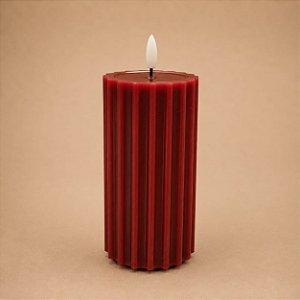 Vela Decorativa LED Vermelha Canelada – 15 x 7,5 cm