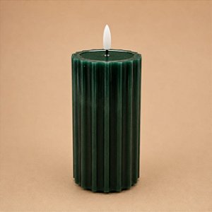 Vela Decorativa LED Verde Canelada – 12,5 x 7,5 cm