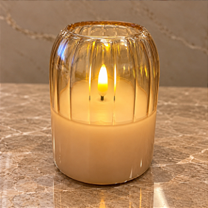 Vela Decorativa LED em Vidro Âmbar – 12 x 8 cm