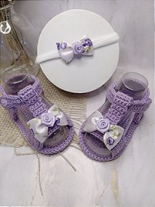 Kit Sandália Baby de Crochê Florescer + Tiara de Cabelo – 100% Algodão (Lilás)