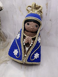 Nossa Senhora Aparecida em Amigurumi com Manto de Strass Luxo (20 cm)