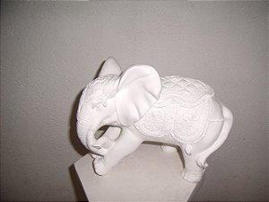 ELEFANTE ANDANDO MÉDIO - 1163