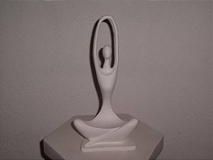 MULHER ESTILIZADA MÃOS PARA CIMA - 1156