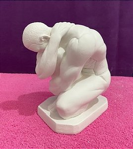 HOMEM AGACHADO 17CM - 2422