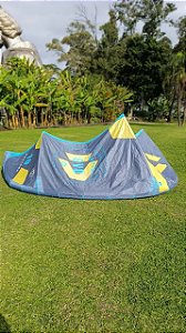 Kite Doutone semi novo